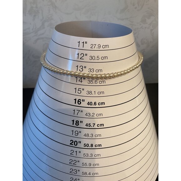 Vintage Faux Pearl Choker Necklace With Gold Spring Ring Clasp - Picture 2 of 4